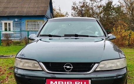 Opel Vectra B рестайлинг, 2000 год, 220 000 рублей, 1 фотография