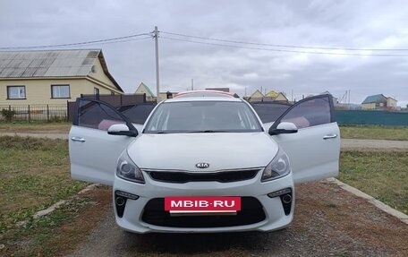 KIA Rio IV, 2019 год, 1 450 000 рублей, 6 фотография