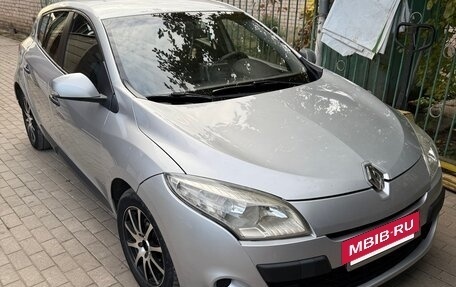 Renault Megane III, 2009 год, 349 990 рублей, 2 фотография