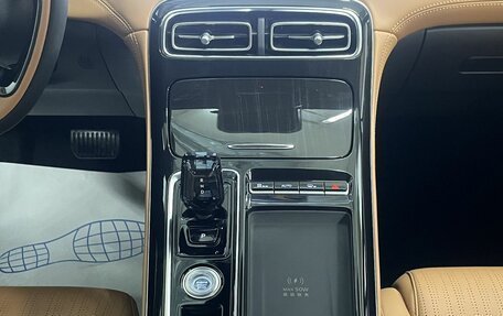 Geely Atlas, 2025 год, 3 040 000 рублей, 15 фотография