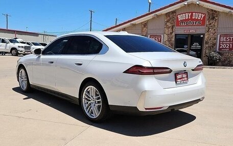 BMW 5 серия, 2025 год, 5 524 000 рублей, 2 фотография