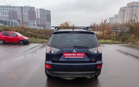 Mitsubishi Outlander III рестайлинг 3, 2011 год, 1 100 000 рублей, 4 фотография
