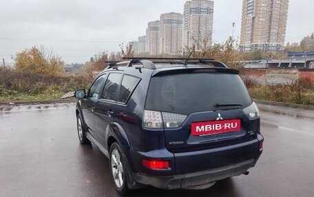 Mitsubishi Outlander III рестайлинг 3, 2011 год, 1 100 000 рублей, 3 фотография