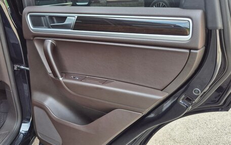 Volkswagen Touareg III, 2016 год, 3 650 000 рублей, 23 фотография