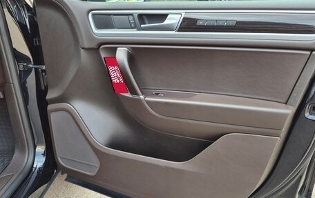 Volkswagen Touareg III, 2016 год, 3 650 000 рублей, 21 фотография