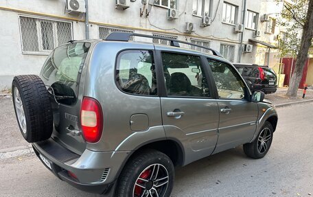 Chevrolet Niva I рестайлинг, 2010 год, 430 000 рублей, 7 фотография