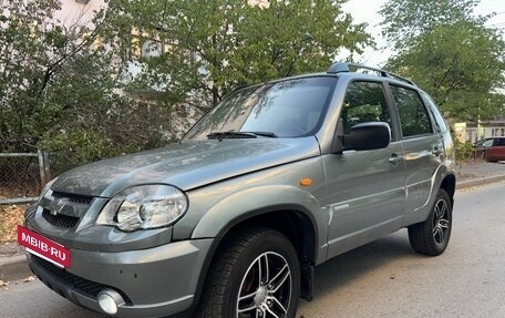 Chevrolet Niva I рестайлинг, 2010 год, 430 000 рублей, 2 фотография