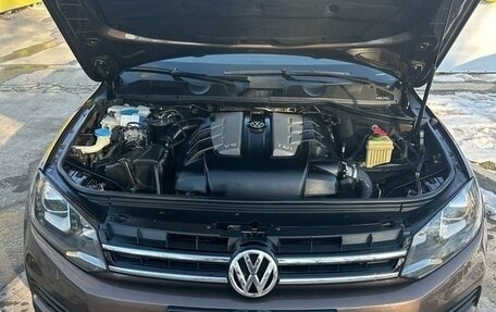 Volkswagen Touareg III, 2014 год, 2 900 000 рублей, 2 фотография