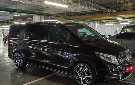 Mercedes-Benz V-Класс, 2021 год, 8 900 000 рублей, 1 фотография
