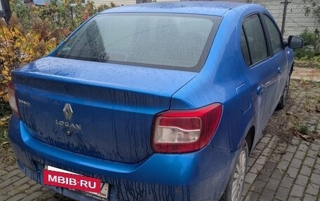 Renault Logan II, 2017 год, 923 000 рублей, 2 фотография
