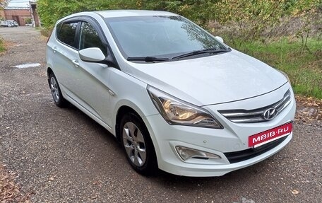 Hyundai Solaris II рестайлинг, 2014 год, 850 000 рублей, 3 фотография