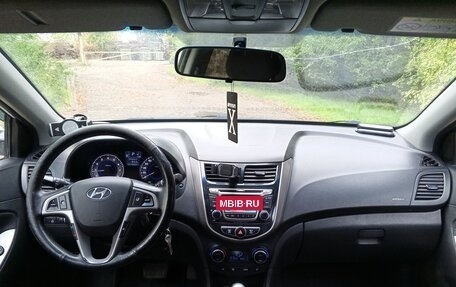 Hyundai Solaris II рестайлинг, 2014 год, 850 000 рублей, 6 фотография