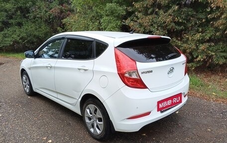 Hyundai Solaris II рестайлинг, 2014 год, 850 000 рублей, 5 фотография