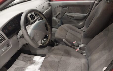 KIA Rio II, 2003 год, 300 000 рублей, 13 фотография