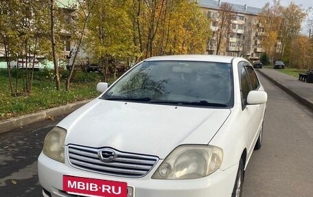 Toyota Corolla, 2003 год, 700 000 рублей, 3 фотография