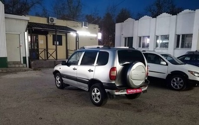 Chevrolet Niva I рестайлинг, 2004 год, 270 000 рублей, 1 фотография