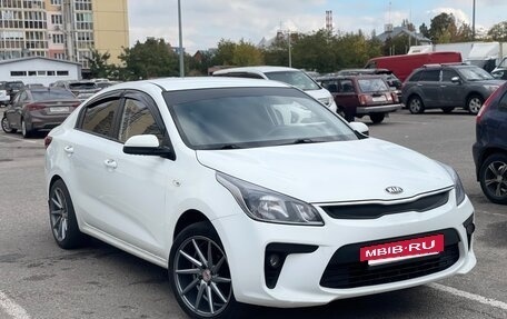 KIA Rio IV, 2018 год, 1 120 000 рублей, 2 фотография