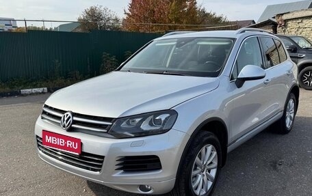 Volkswagen Touareg III, 2011 год, 1 699 000 рублей, 1 фотография