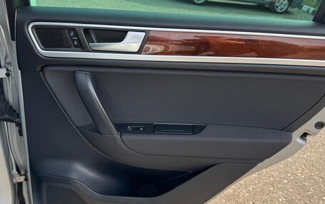 Volkswagen Touareg III, 2011 год, 1 699 000 рублей, 29 фотография