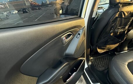 Hyundai ix35 I рестайлинг, 2013 год, 1 250 000 рублей, 17 фотография