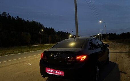 Opel Astra J, 2014 год, 1 100 000 рублей, 2 фотография