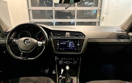 Volkswagen Tiguan II, 2018 год, 2 140 000 рублей, 9 фотография