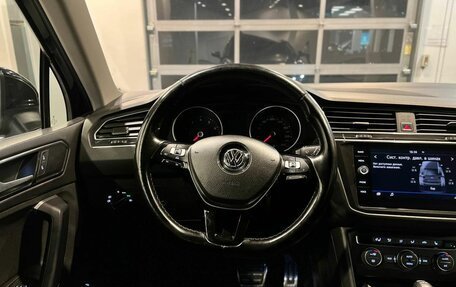 Volkswagen Tiguan II, 2018 год, 2 140 000 рублей, 10 фотография
