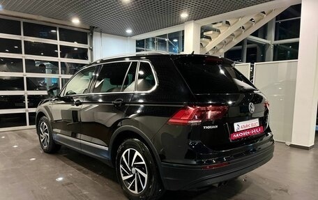 Volkswagen Tiguan II, 2018 год, 2 140 000 рублей, 5 фотография