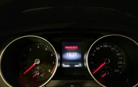 Volkswagen Tiguan II, 2018 год, 2 140 000 рублей, 11 фотография