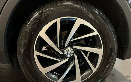 Volkswagen Tiguan II, 2018 год, 2 140 000 рублей, 20 фотография
