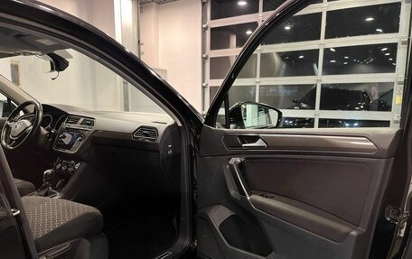 Volkswagen Tiguan II, 2018 год, 2 140 000 рублей, 27 фотография