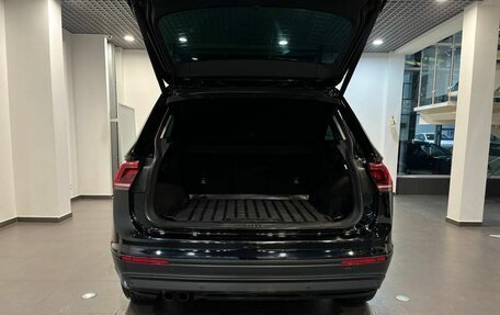 Volkswagen Tiguan II, 2018 год, 2 140 000 рублей, 36 фотография