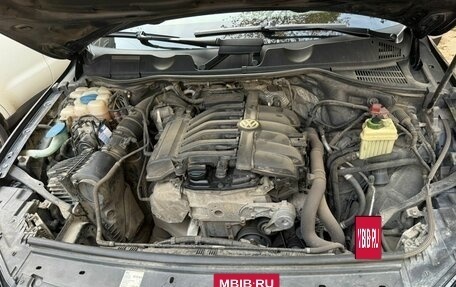 Volkswagen Touareg III, 2012 год, 1 995 000 рублей, 17 фотография