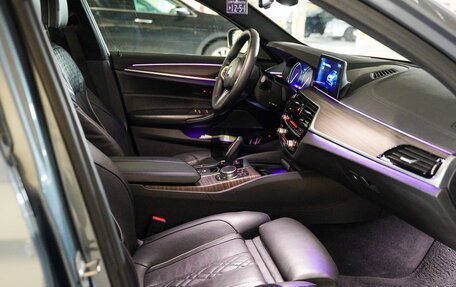BMW 5 серия, 2017 год, 4 499 000 рублей, 9 фотография