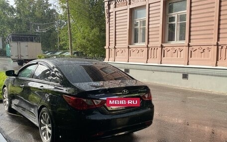 Hyundai Sonata VI, 2011 год, 1 050 000 рублей, 4 фотография