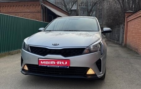 KIA Rio IV, 2020 год, 1 670 000 рублей, 1 фотография