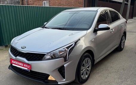 KIA Rio IV, 2020 год, 1 670 000 рублей, 2 фотография