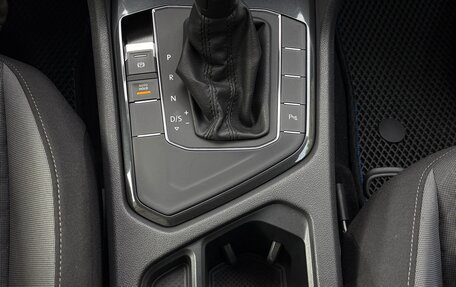 Volkswagen Tiguan II, 2019 год, 2 800 000 рублей, 4 фотография