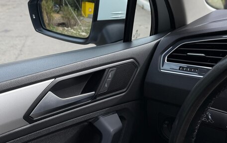 Volkswagen Tiguan II, 2019 год, 2 800 000 рублей, 9 фотография