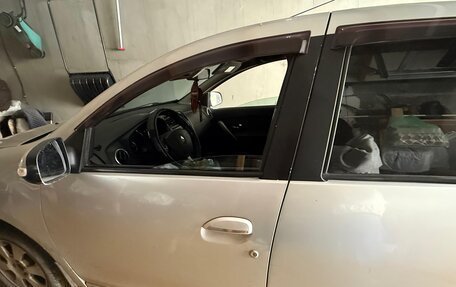 Renault Logan II, 2015 год, 350 000 рублей, 5 фотография