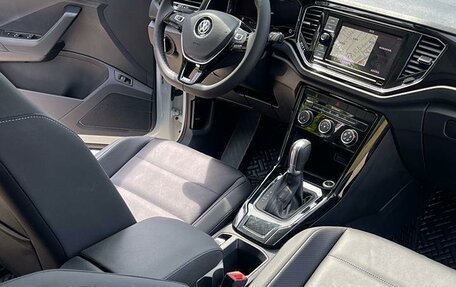 Volkswagen T-Roc I, 2019 год, 2 350 000 рублей, 6 фотография