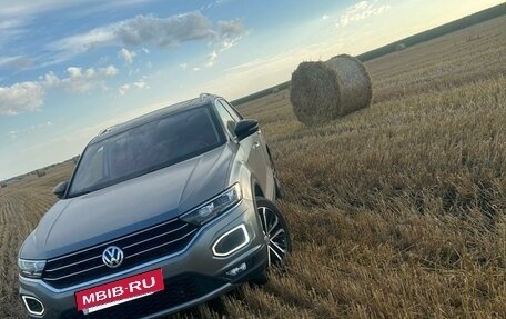 Volkswagen T-Roc I, 2019 год, 2 350 000 рублей, 13 фотография