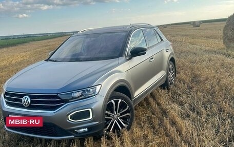 Volkswagen T-Roc I, 2019 год, 2 350 000 рублей, 12 фотография