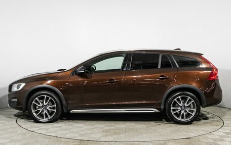 Volvo V60 Cross Country II, 2016 год, 2 199 000 рублей, 8 фотография