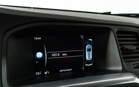 Volvo V60 Cross Country II, 2016 год, 2 199 000 рублей, 16 фотография