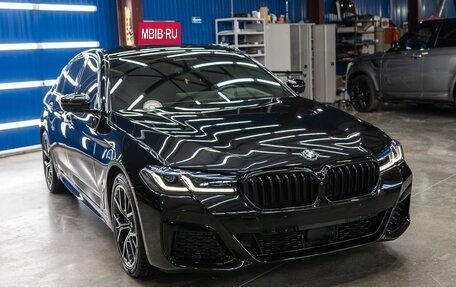 BMW 5 серия, 2020 год, 5 800 000 рублей, 2 фотография