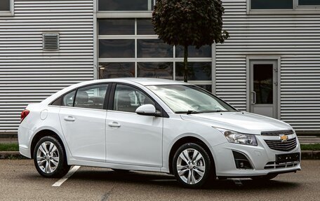 Chevrolet Cruze II, 2014 год, 825 000 рублей, 3 фотография