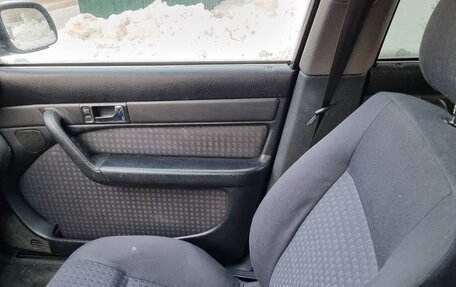 Audi A6, 1995 год, 350 000 рублей, 6 фотография