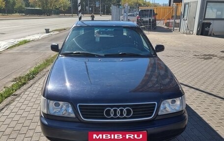 Audi A6, 1995 год, 350 000 рублей, 24 фотография
