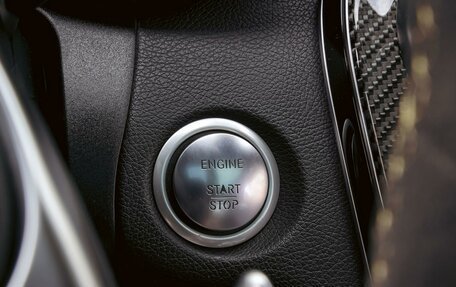 Mercedes-Benz C-Класс AMG, 2017 год, 6 000 000 рублей, 31 фотография